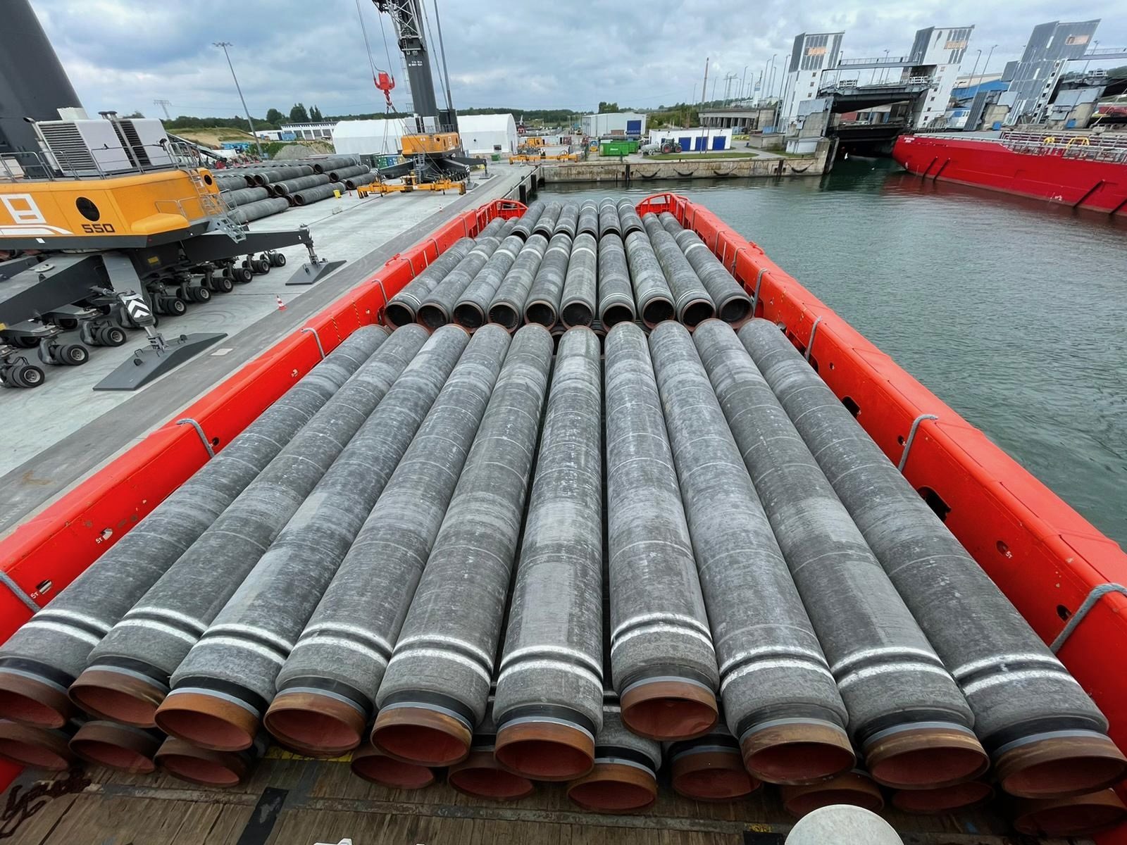 Concrete-coated pipeline sections at the Nord Stream 2 supply base